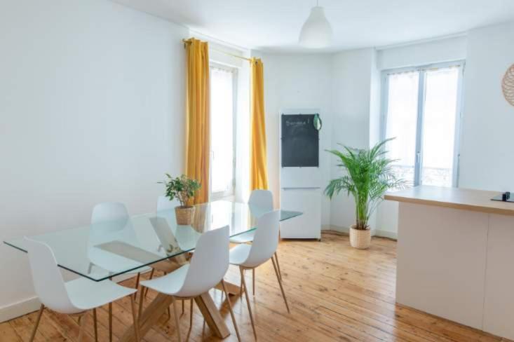 Superbe Appartement En Plein Coeur De Morgat ! クロゾン エクステリア 写真